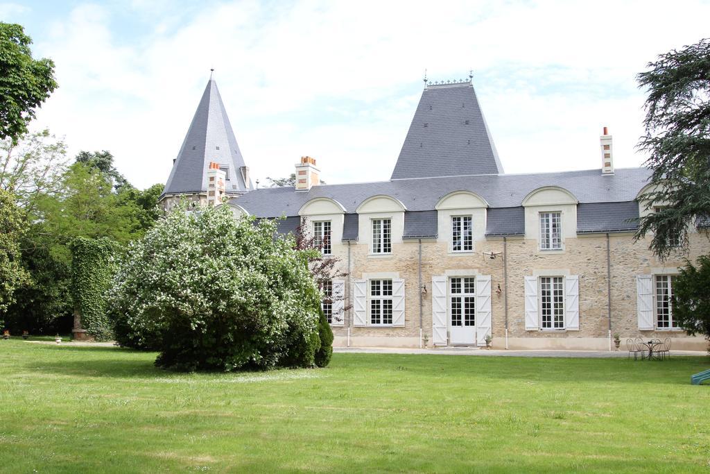 Chateau Du Bois De La Noe Bouaye ภายนอก รูปภาพ
