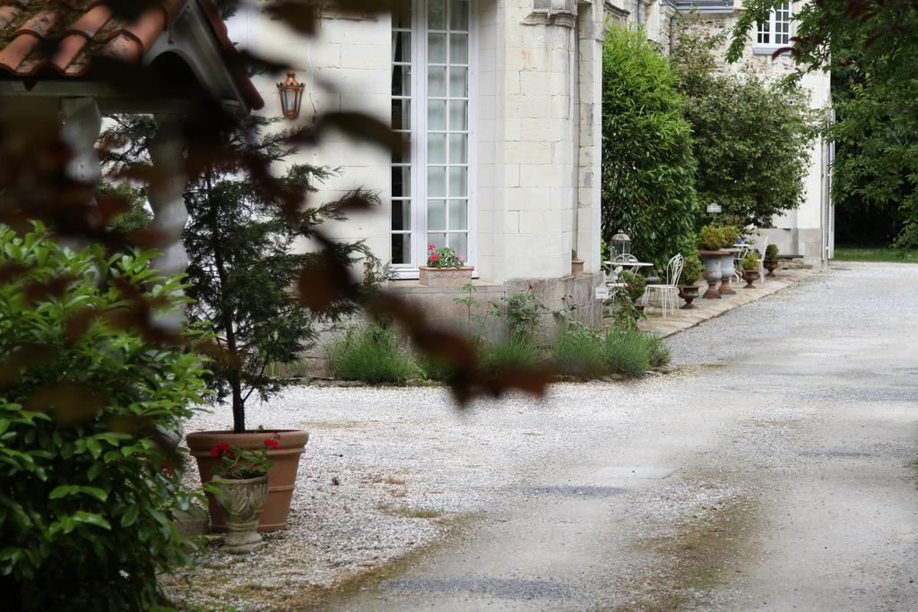 Chateau Du Bois De La Noe Bouaye ภายนอก รูปภาพ